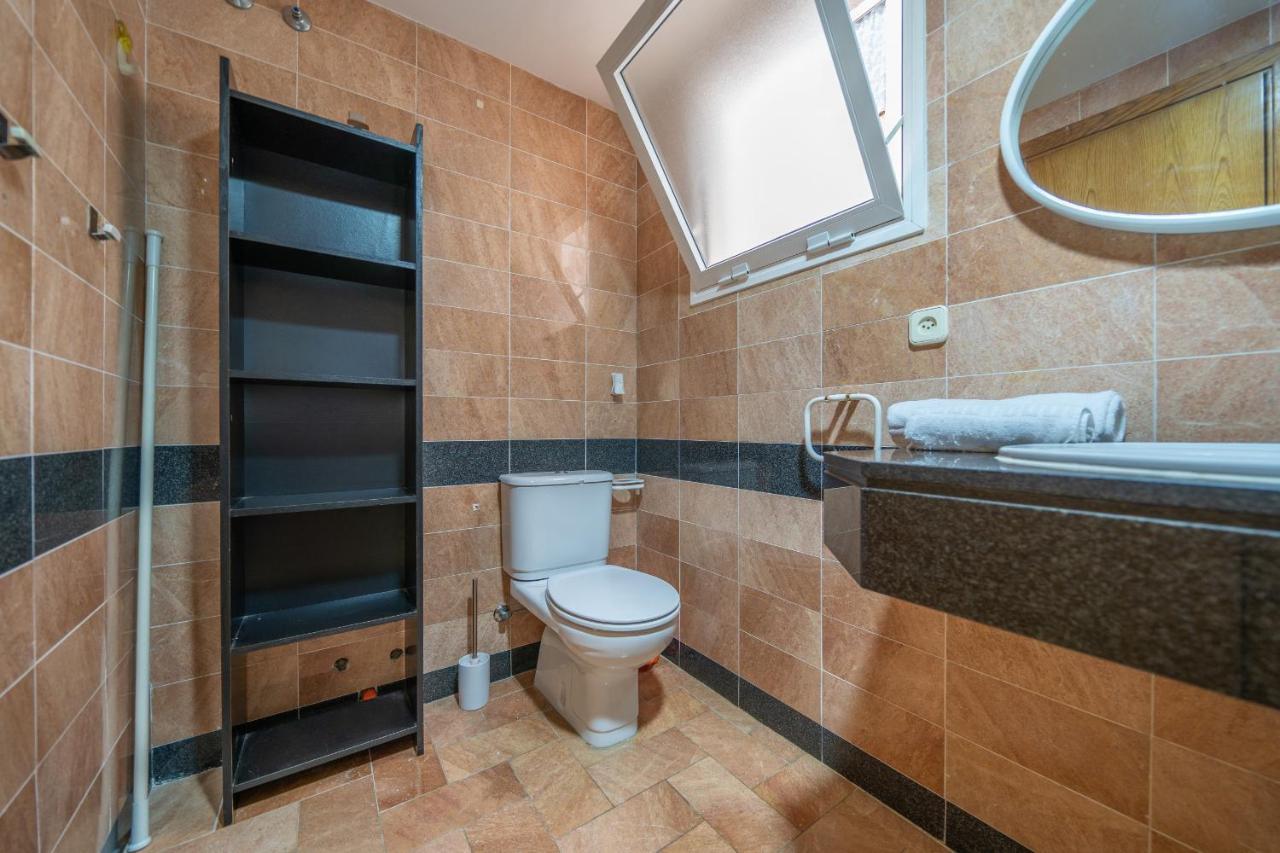 Homeholidaysrentals Margot - Costa Barcelona Pineda de Mar Exterior foto