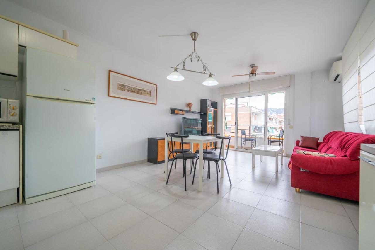 Homeholidaysrentals Margot - Costa Barcelona Pineda de Mar Exterior foto